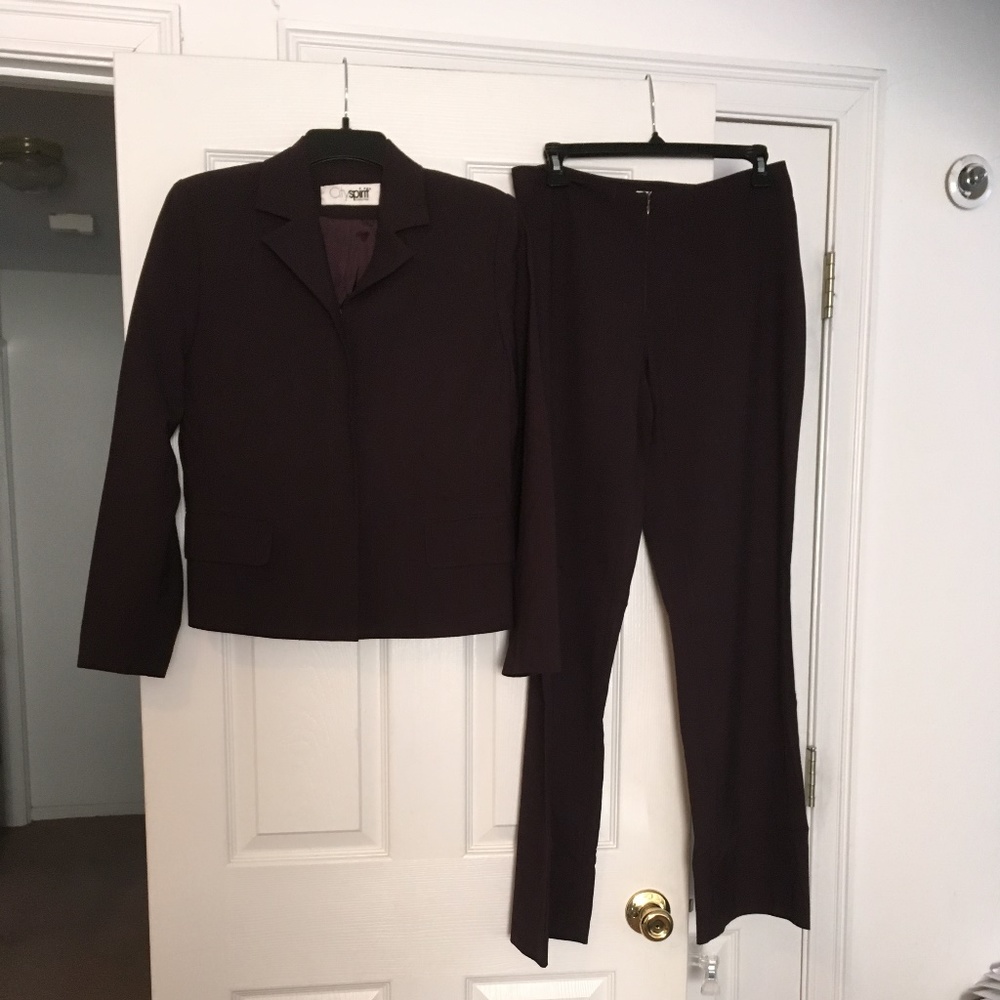 Suit (2pc jkt/pant)